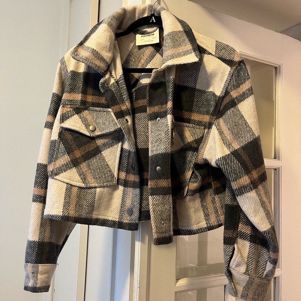 Pull & Bear Cropped Flannel Jacket